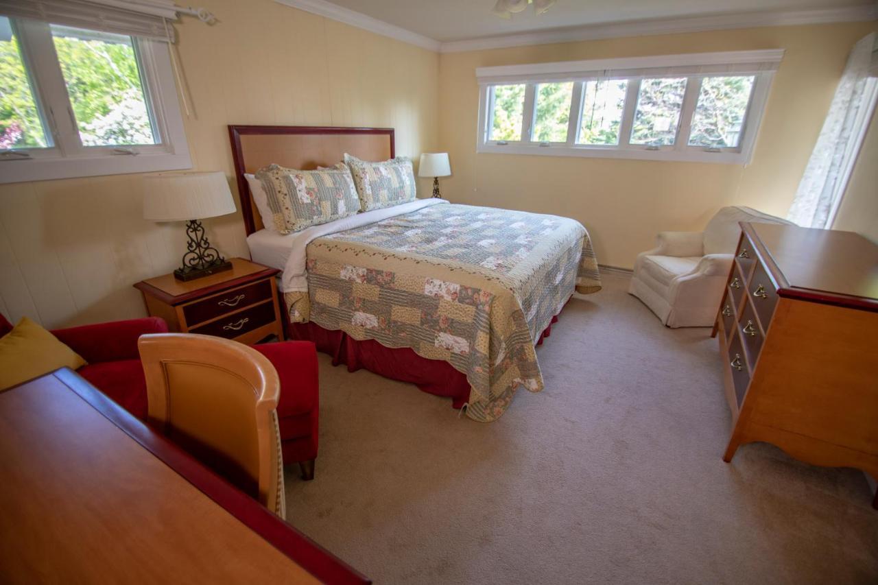 Coachlite Inn Sister Bay Dış mekan fotoğraf